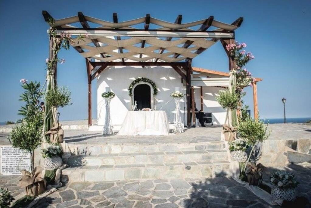 Cute Tiny House Villa Rafína Екстериор снимка